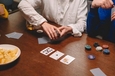 game trực tuyến F8bet Poker
